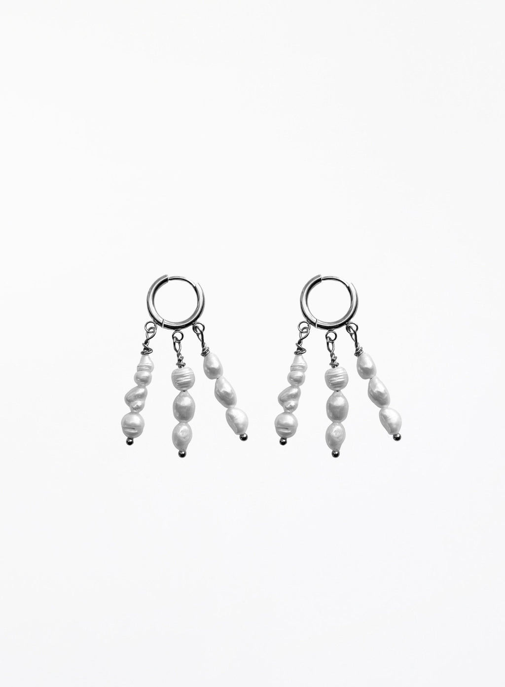 Tusse Trio Pearl Earrings