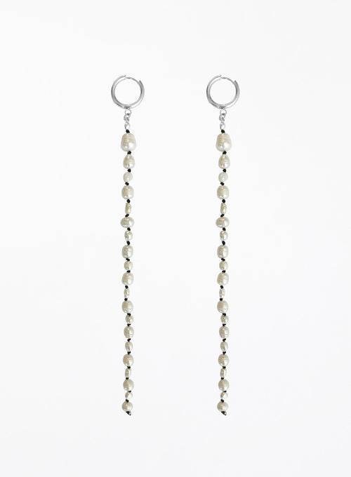 long duster earrings with pearls and knotted in silk cord