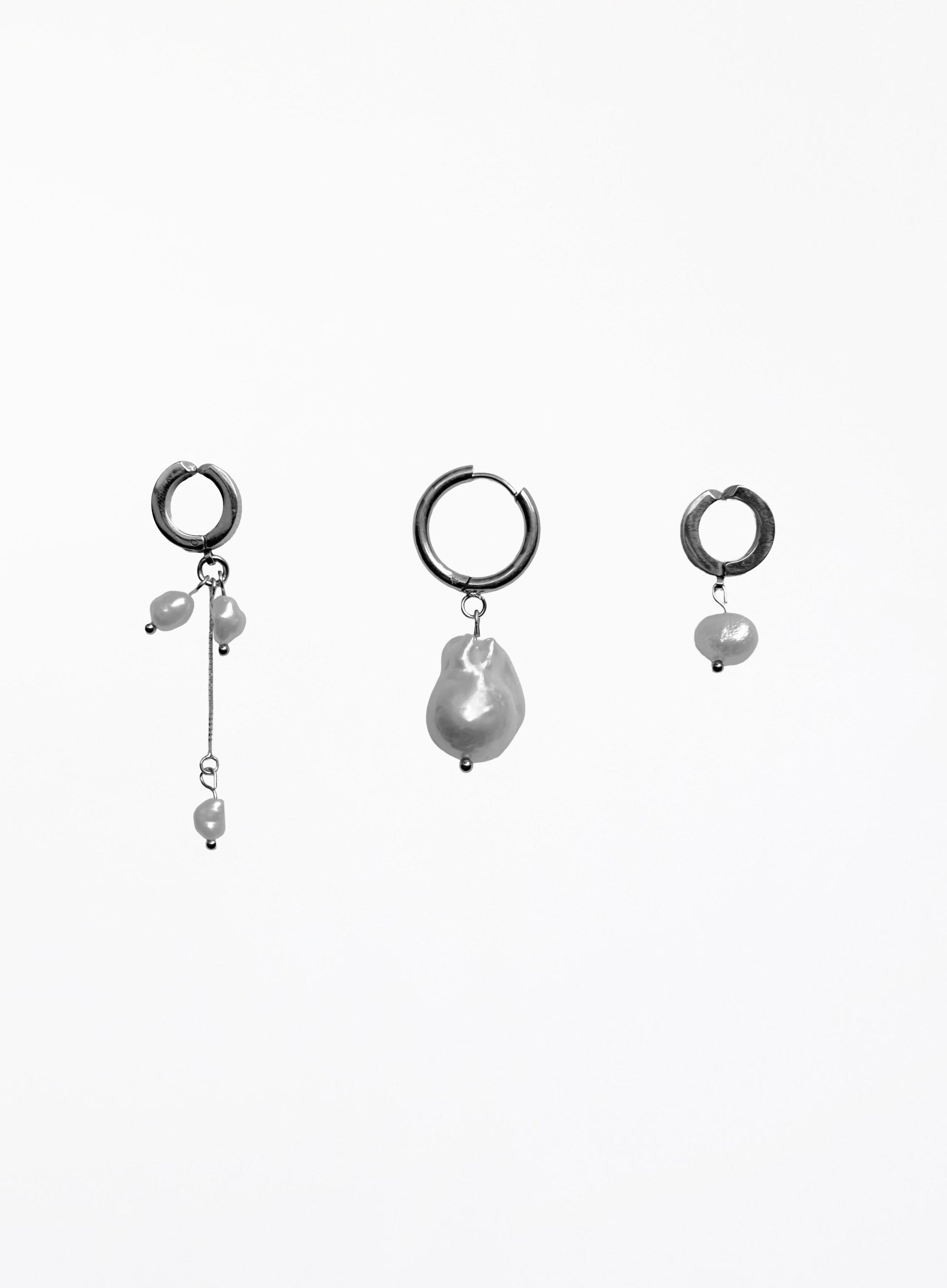 Sinatra Pearl Earrings Set