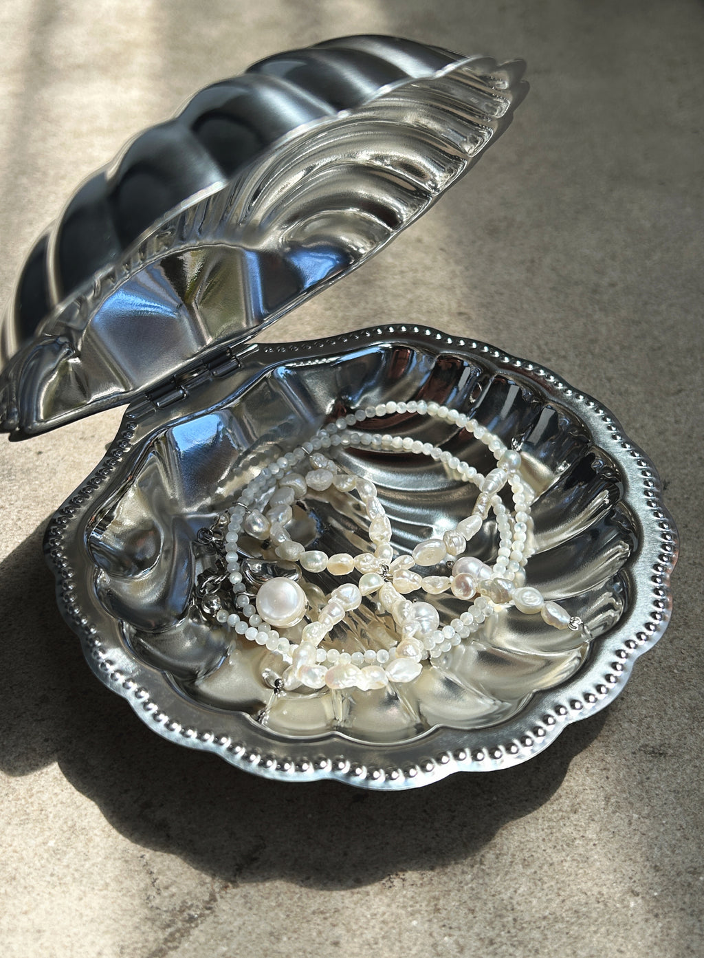 Peiner stainless steel shell trinket box