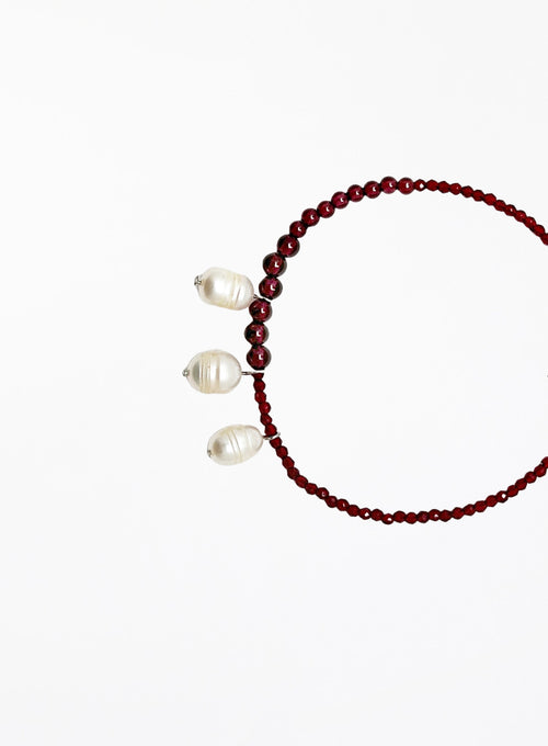 Deray Garnet Pearl Bracelet