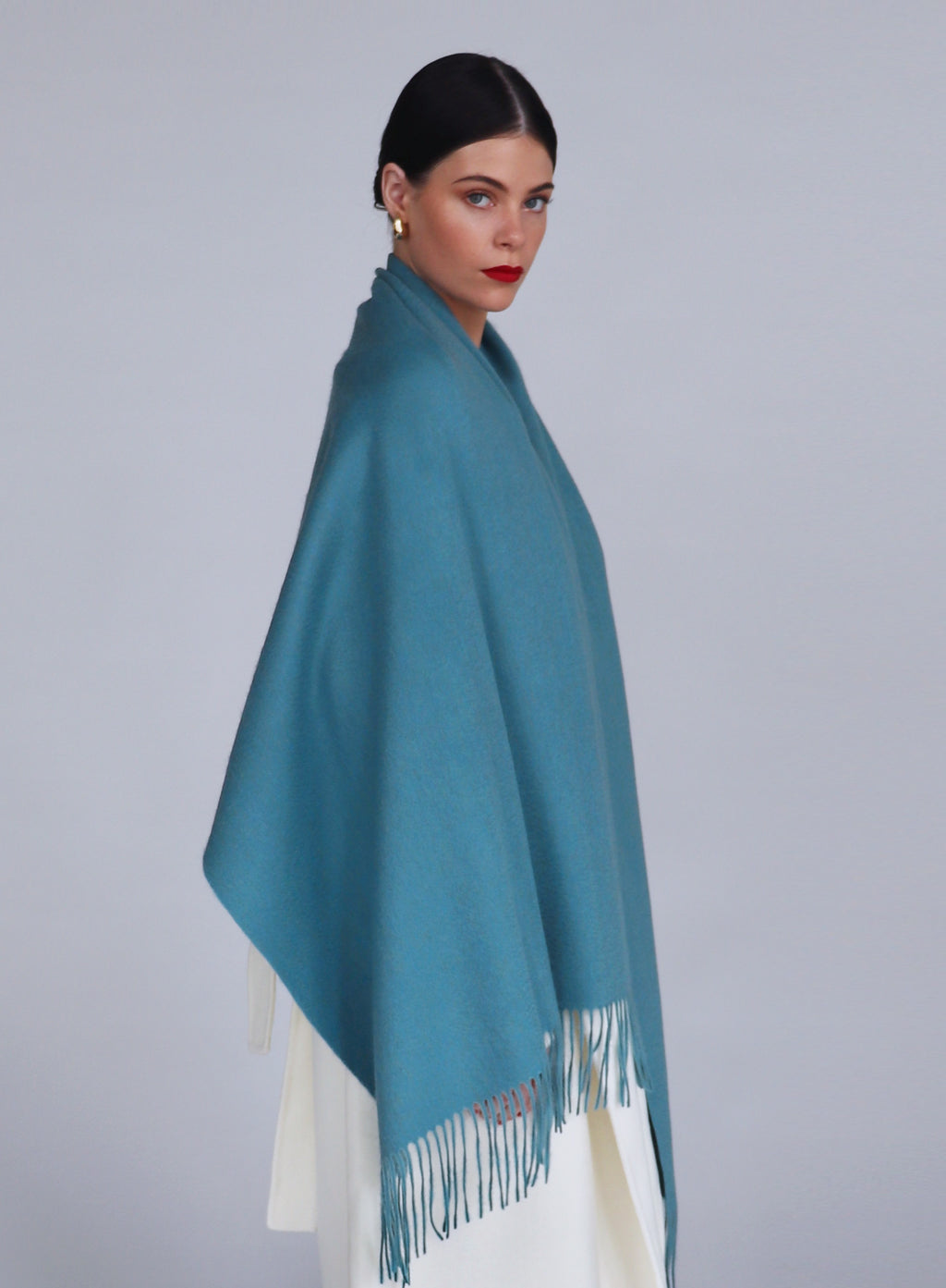 Sharn Wool Serene Lambswool Shawl - Aqua – AETHERA