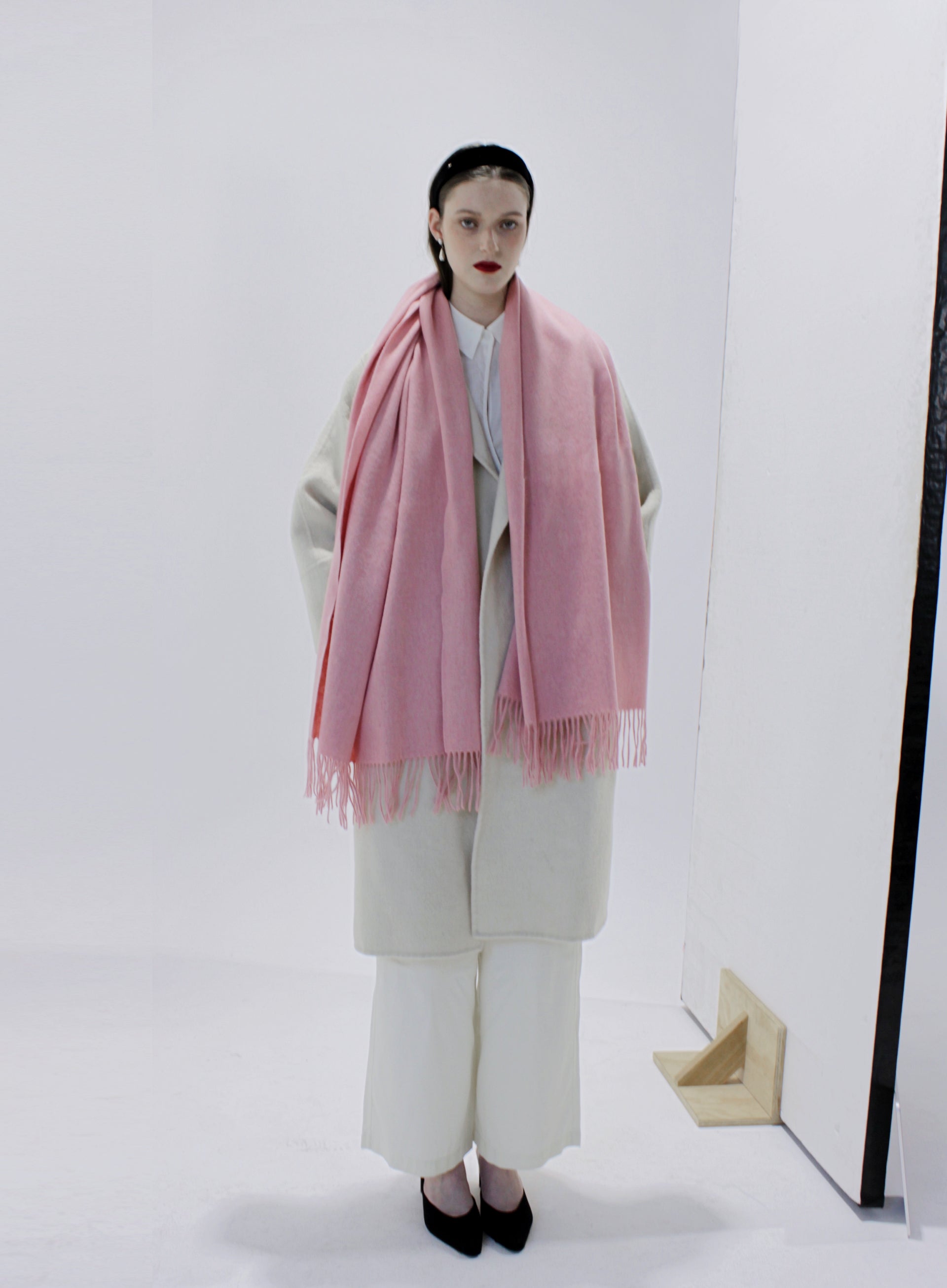 Pink Fringed Wool Lambswool Scarf