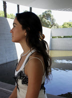Woman with a ponytail wearing hair claw