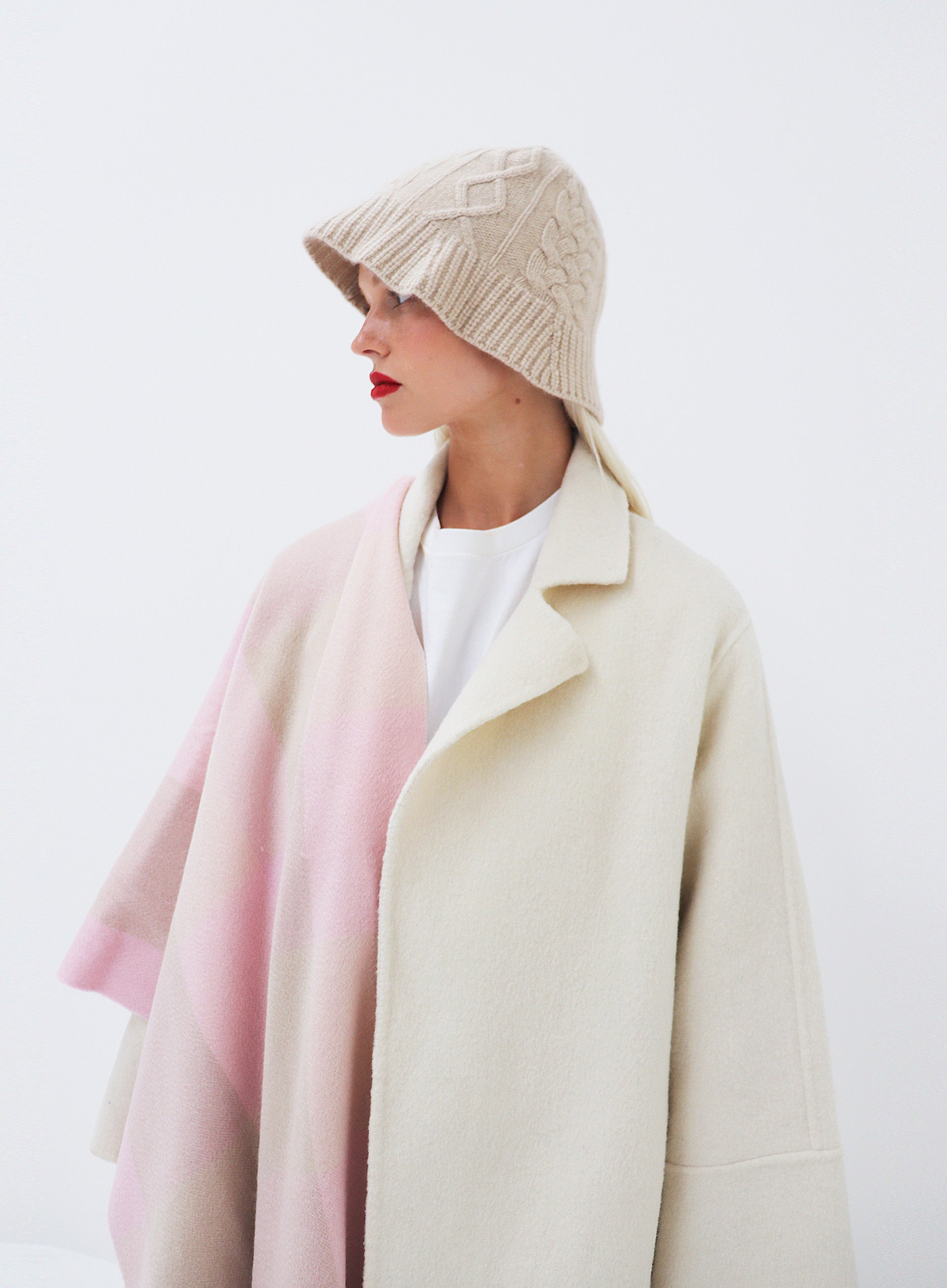 beige cashmere bucket hat