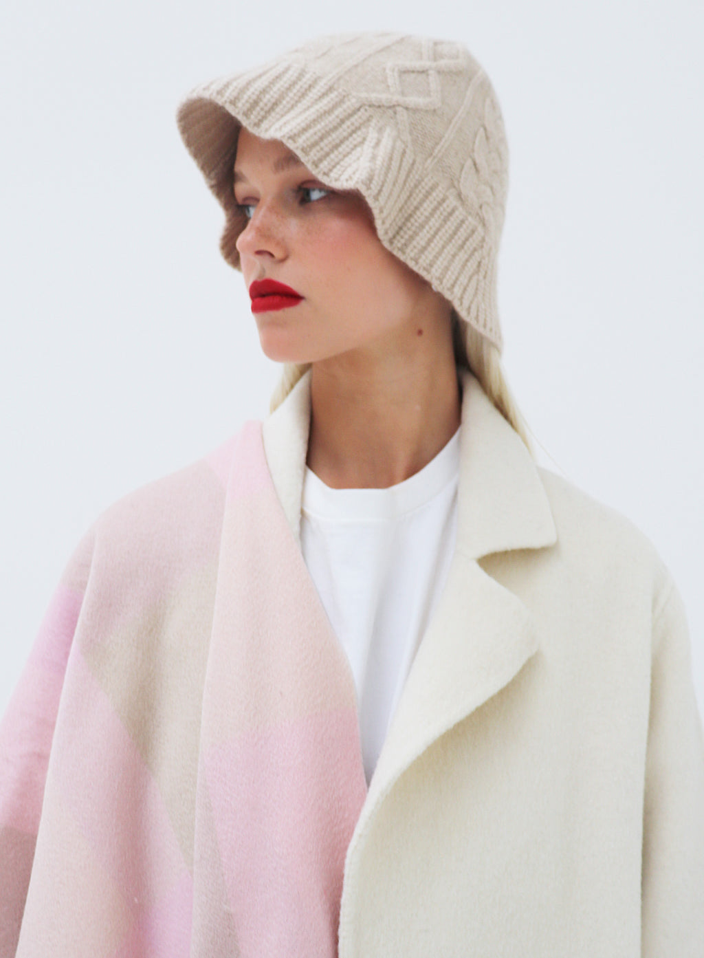 beige cashmere bucket hat