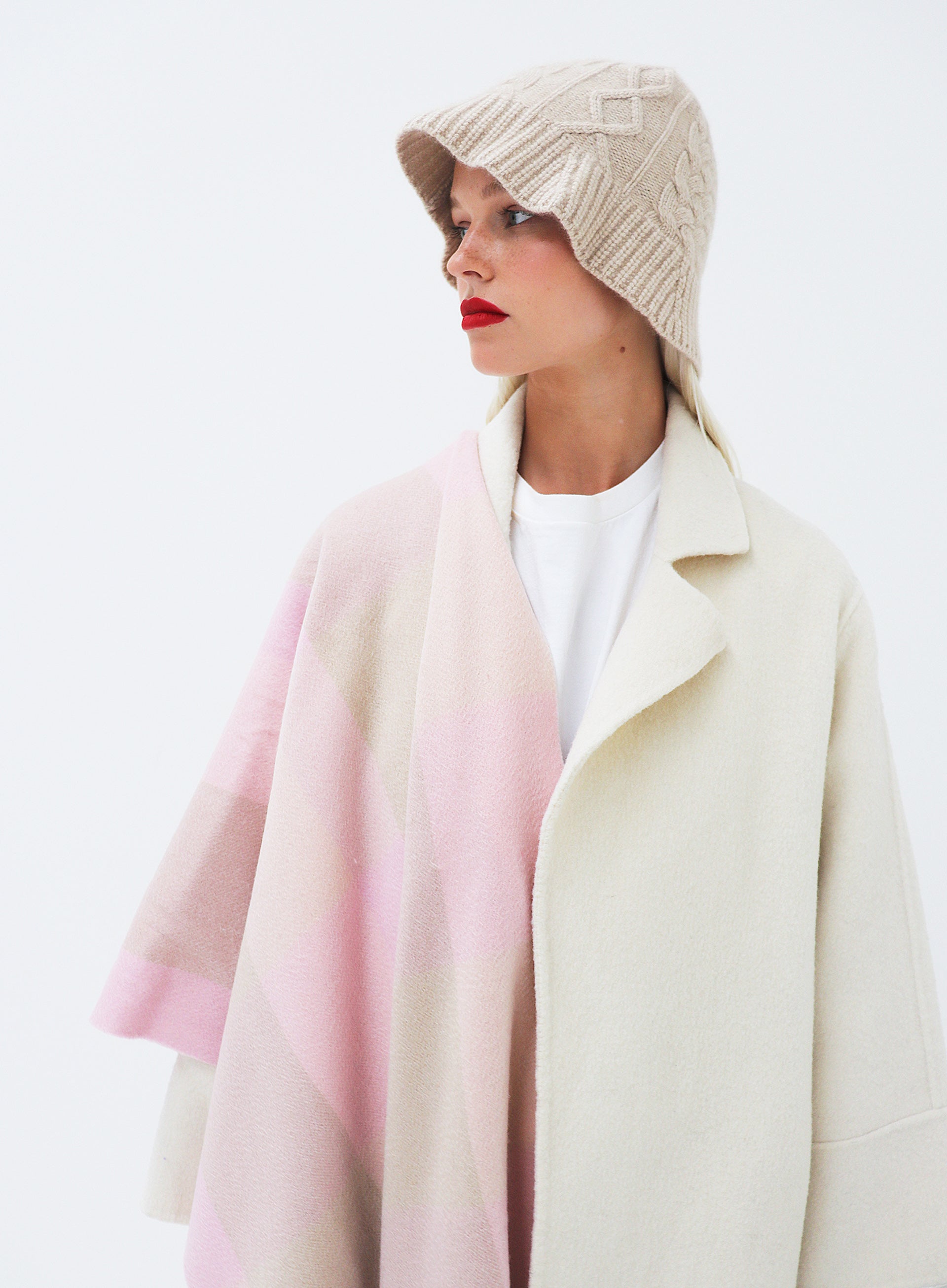 beige cashmere bucket hat