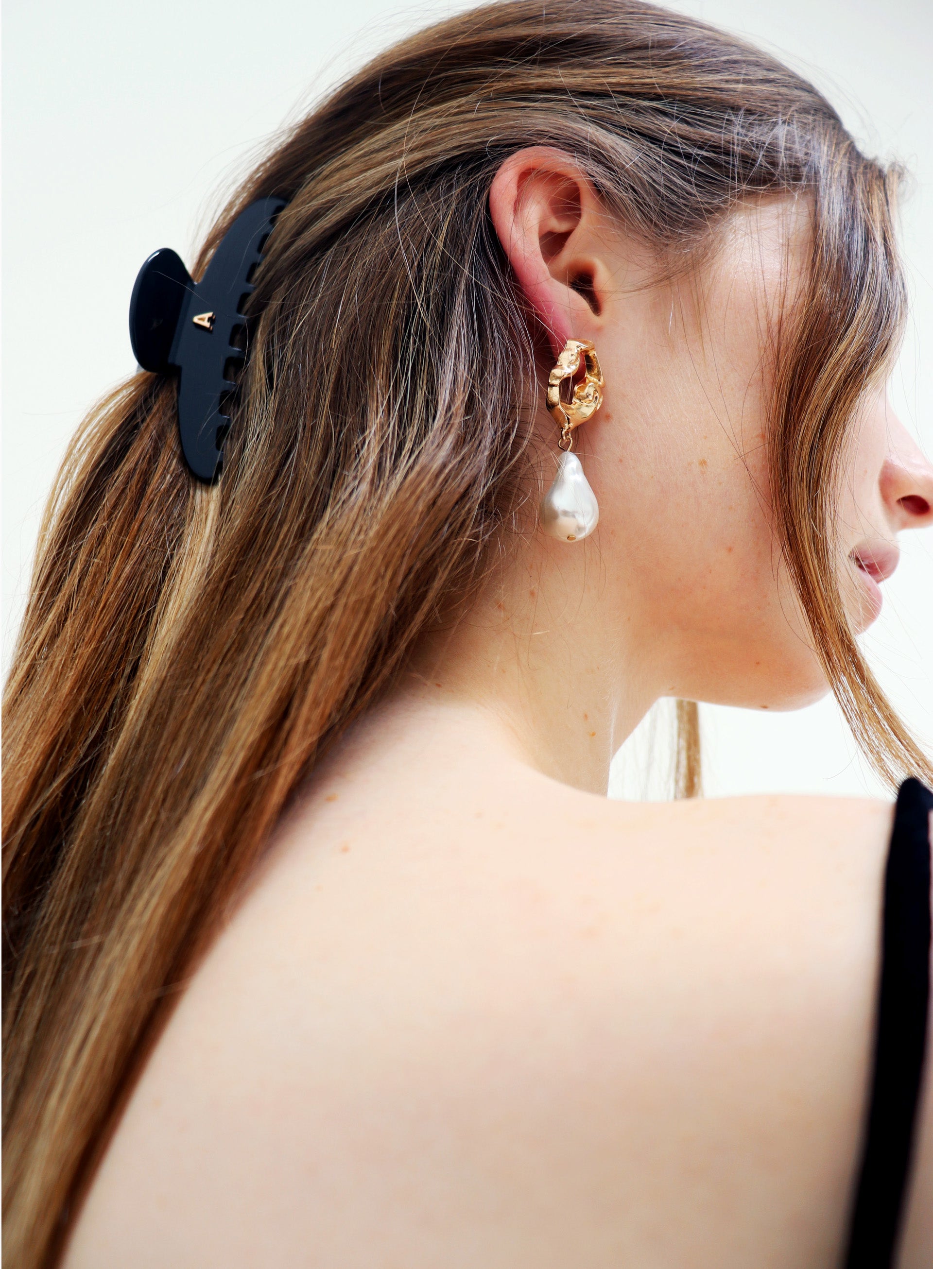Black Acetate Hairclaw